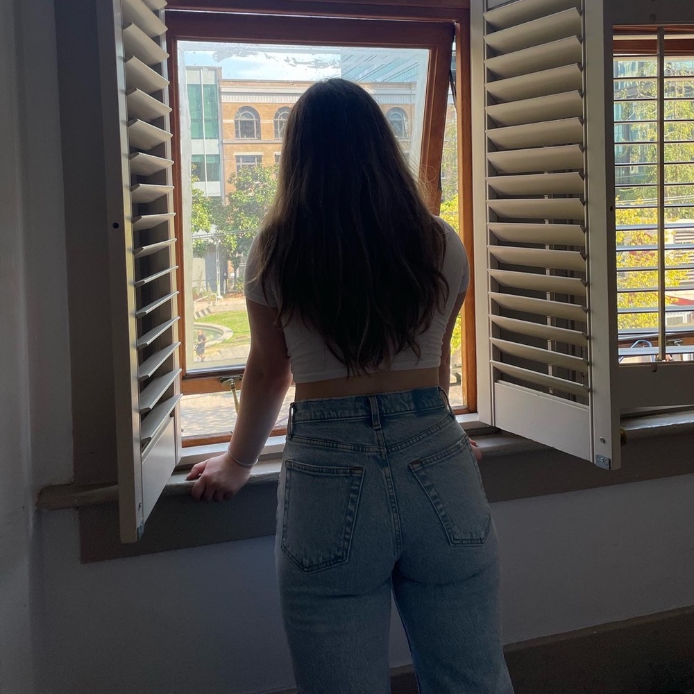 Meet your Posher, Olivia